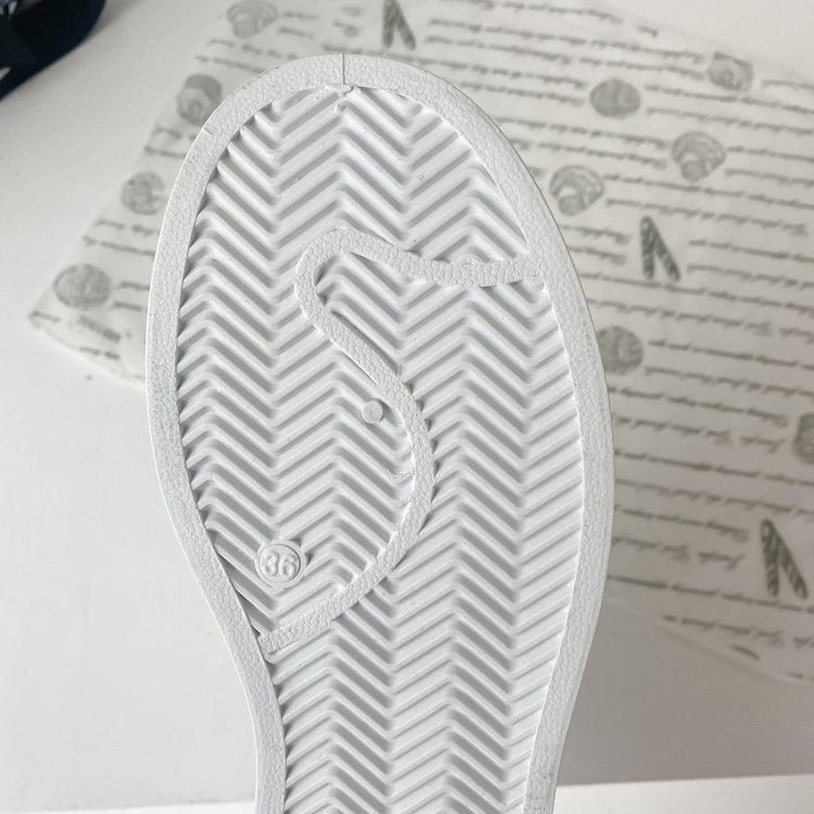 Giày Sneaker Nữ Mũi Tròn Dây Đan Chéo Thoải Mái | BigBuy360 - bigbuy360.vn