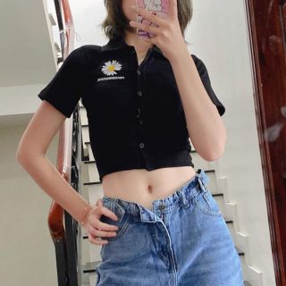 ÁO CROPTOP THÊU HÌNH HOA CÚC