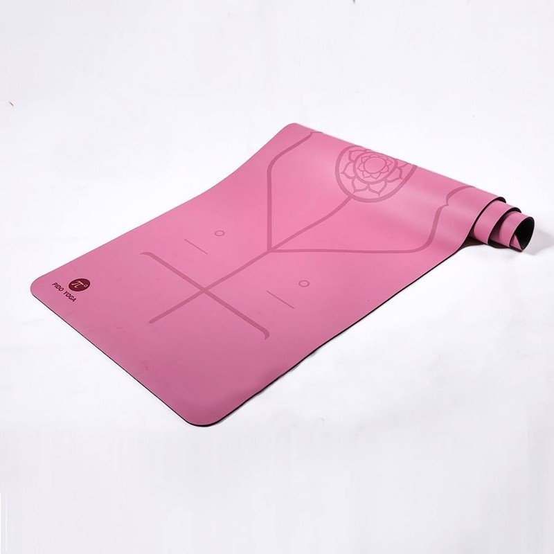 Thảm yoga định tuyến pido