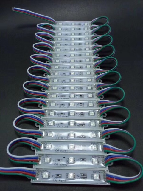 Led hắt 3 mắt -7 màu