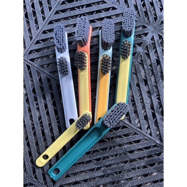 Bộ 2 cây bàn chải đa năng vệ sinh xe .