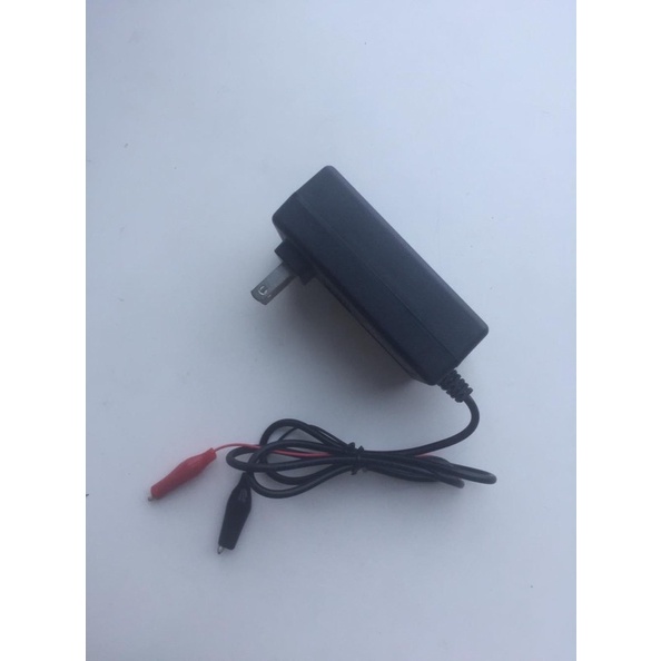 Sạc ắc quy xe máy 16.8V 1.3A, có thể phục hồi bình 12V