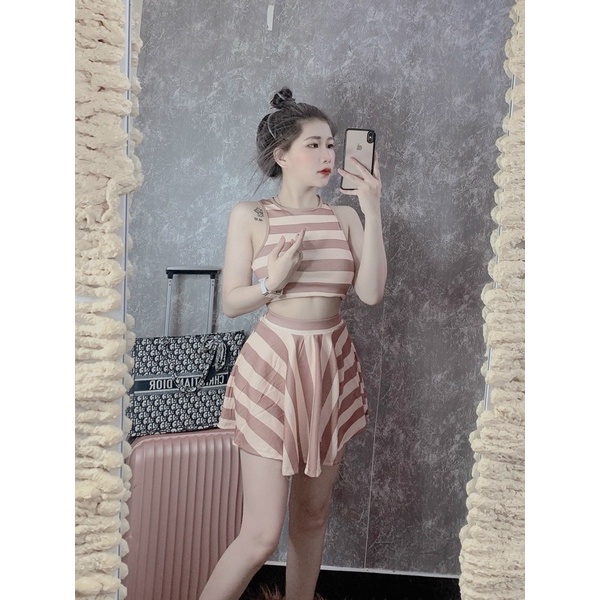Set Bộ Sọc To Áo 3 Lỗ Croptop Kèm Váy Xoè Bồng