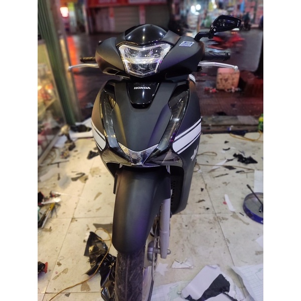 Giấy dán xe máy ,giấy decal đen mờ đen bóng , nhám sẵn keo dán xe máy ,ô tô dài 60cm rộng 20m