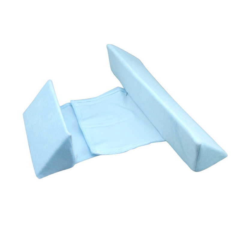 Gối Ngủ Định Hình Chống Lăn Hình Tam Giác Cho Bé Sơ Sinh