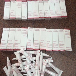 Kem chống nắng Clarins