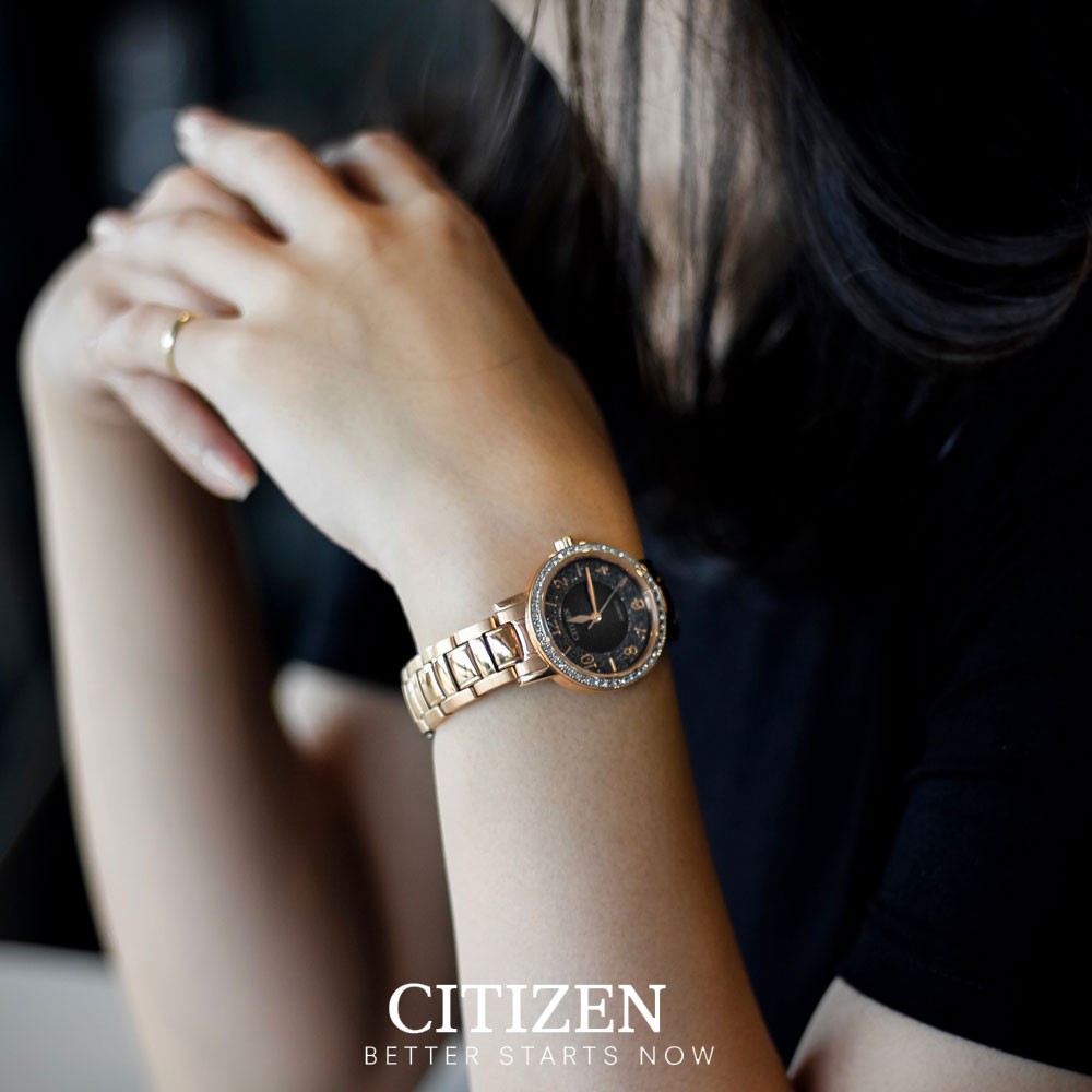 Đồng Hồ Citizen Nữ Đính Đá Swarovski Dây Kim Loại Pin-Quartz EL3048-53E - Mặt Đen (31mm)