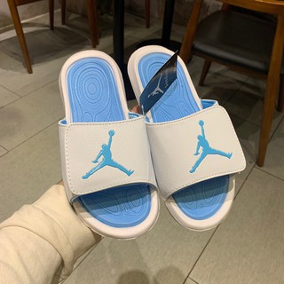dép quai ngang jordan-màu trắng đế xanh dành cho nữ
