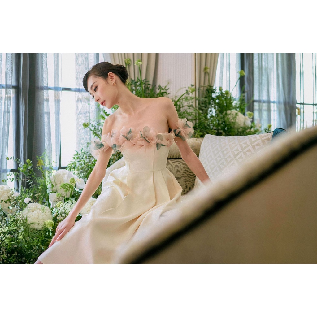 Achelois - Váy hai dây dáng dài đính kết hoa - Margot Petals Beading Dress