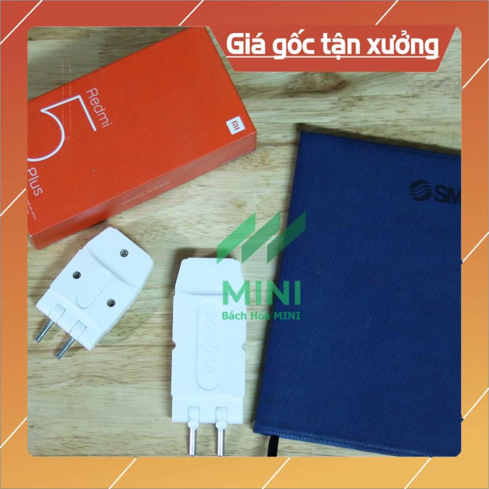 7y Phích cắm SOPOKA 1 cửa chia 3 lỗ hoặc 5 lỗ (Trắng)