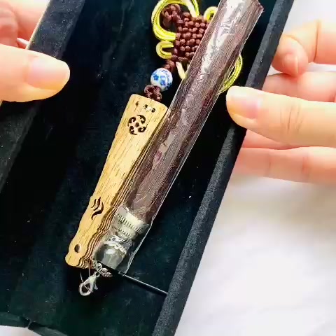 Dây treo xe ô tô quạt trầm hương cao cấp của Vạn An Group