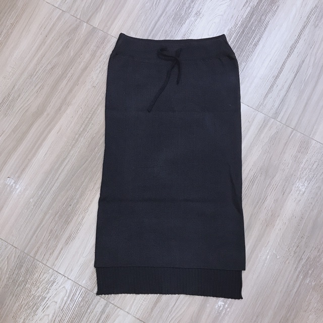 Chân váy len ôm dáng bút chì đen ( ảnh h chụp)nói | BigBuy360 - bigbuy360.vn