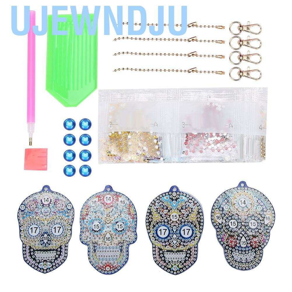 Móc Khóa Hình Đầu Lâu Đính Đá