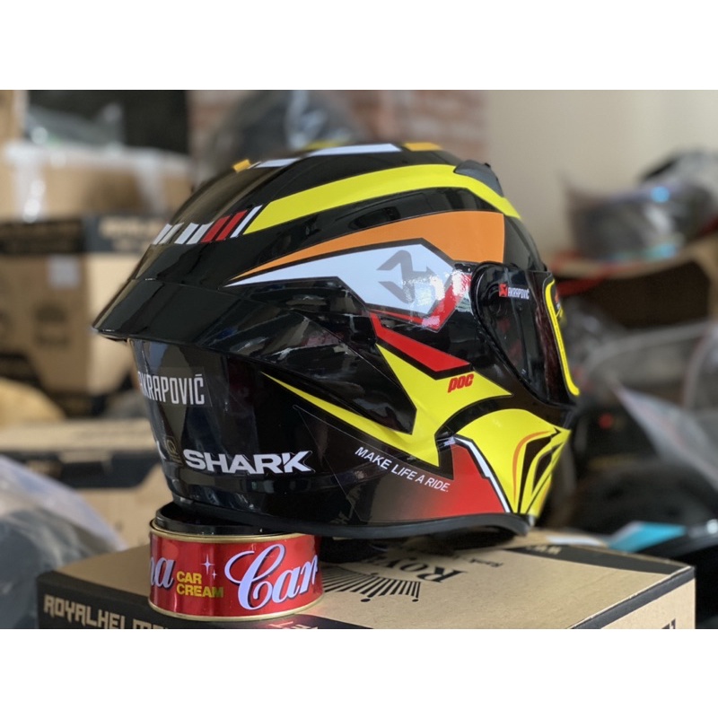 Mũ FullFace 2 kính Royal M266 bản Tem BMW vàng cực đẹp, MUA 1 mũ  TẶNG 1 quà , Bảo hàng 12 tháng