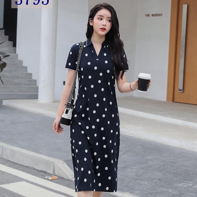 Đầm thun suông dáng dài chấm bi