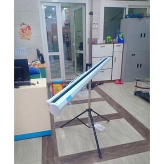 Màn chiếu 3 chân 100 inch Dalite