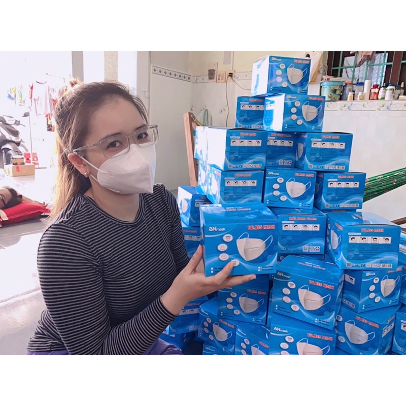 Khẩu trang KN95