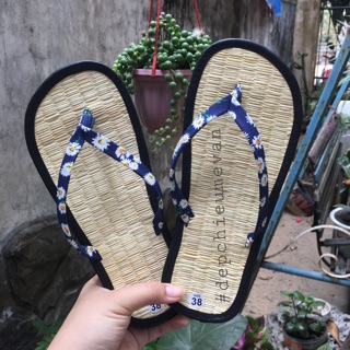Dép chiếu hội an