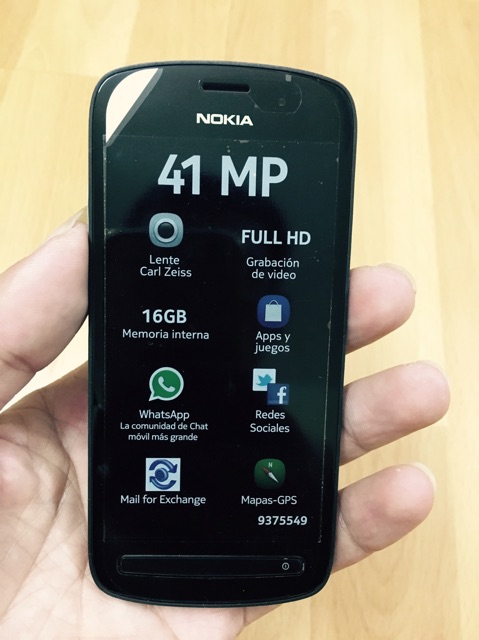 Màn zin Nokia 808