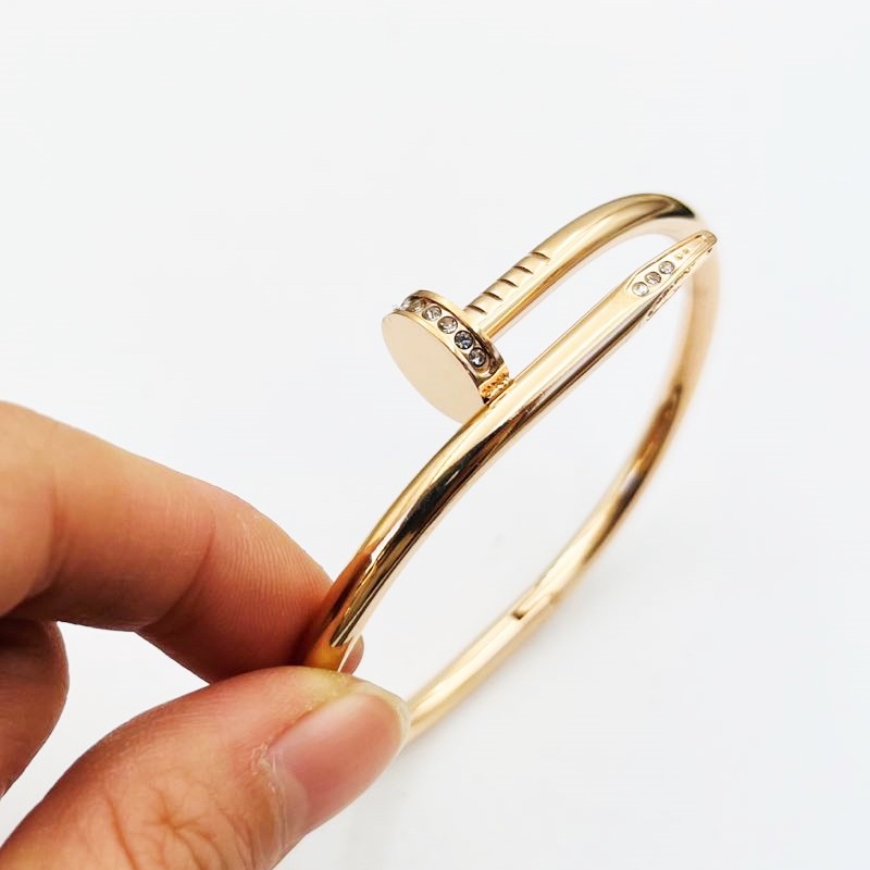 Vòng Tay Hình Đinh Ốc Bằng Thép Không Gỉ Cho Nam Nữ