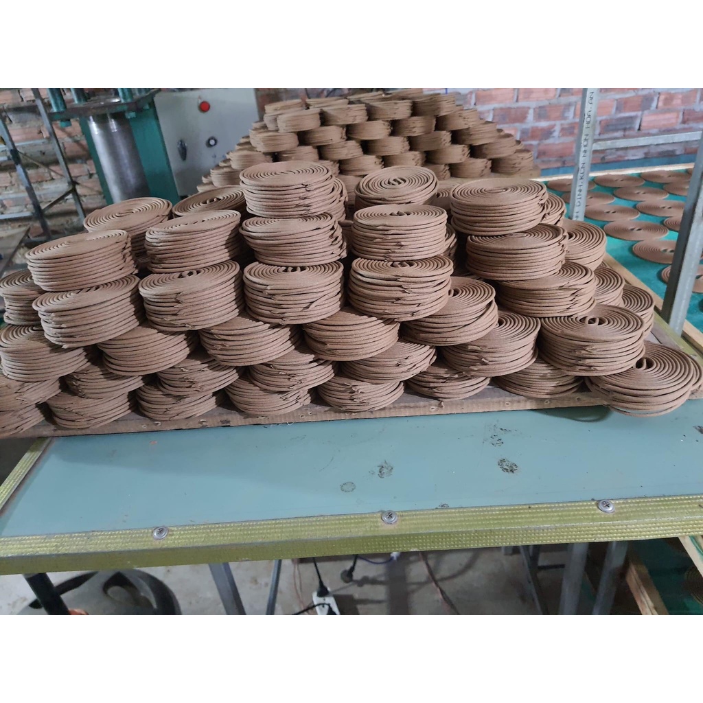 Nhang Vòng Trầm Hương Sạch Xông Nhà - Nhang Khoanh 100% Trầm Hương Tự Nhiên, Hương Vòng Thơm Dịu Nhẹ VTTH31
