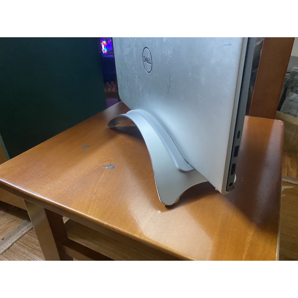 Đế dựng laptop dạng cong hợp kim nhôm giá để laptop kẹp máy tính bảng, laptop để bàn làm việc