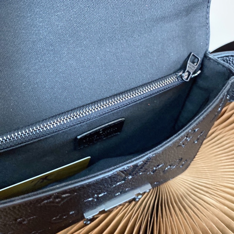 Túi đeo chéo LV cao cấp 2021