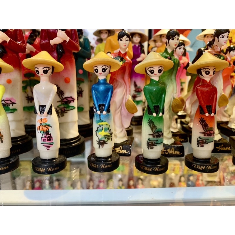 Cô gái nữ sinh bé