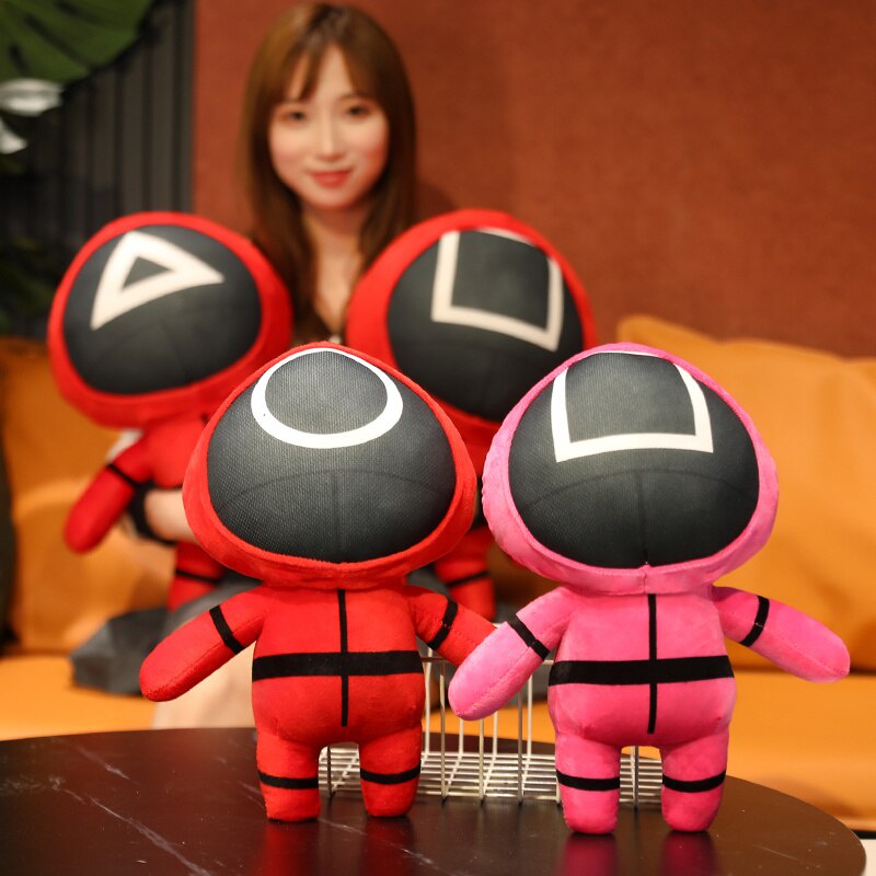 Thú Nhồi Bông Hình Nhân Vật Peluche Trong Peluche Kích Thước 20cm