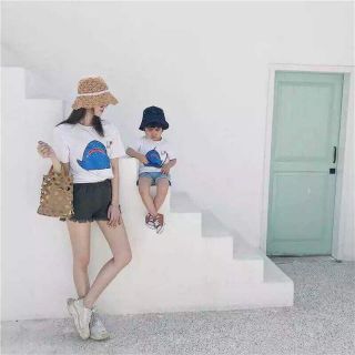 Áo thun cá mập mẹ và bé
