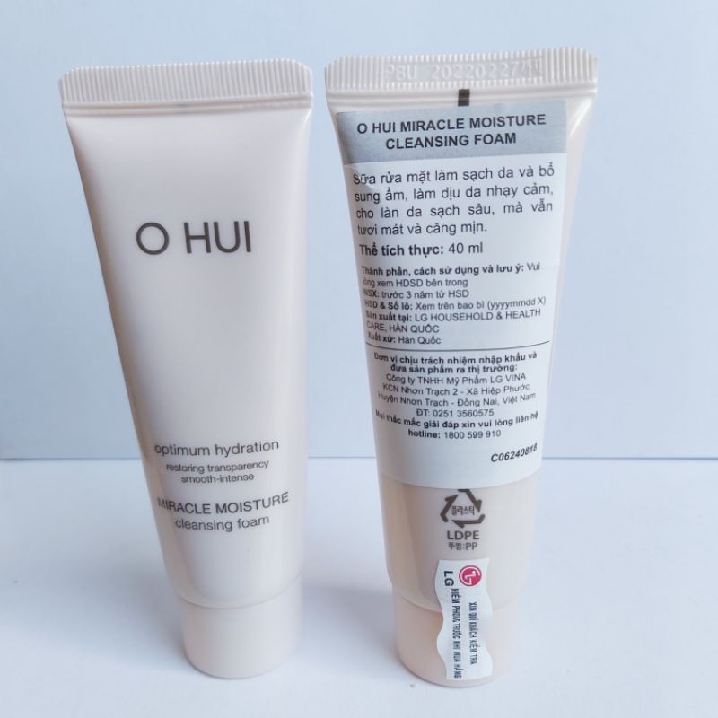 Sữa Rửa Mặt Dưỡng Ẩm Da OHUI Miracle 40ml
