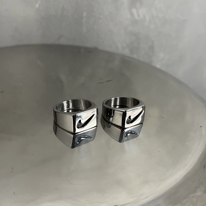 NHẪN THÉP TITAN LOGO NIKE A