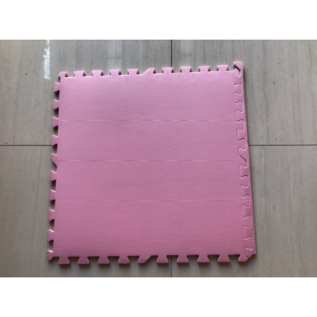 Thảm xốp kích thước 60x60x1cm lỗi nhỏ từng tấm ngẫu nhiên ( tấm lỗi, tấm nguyên)