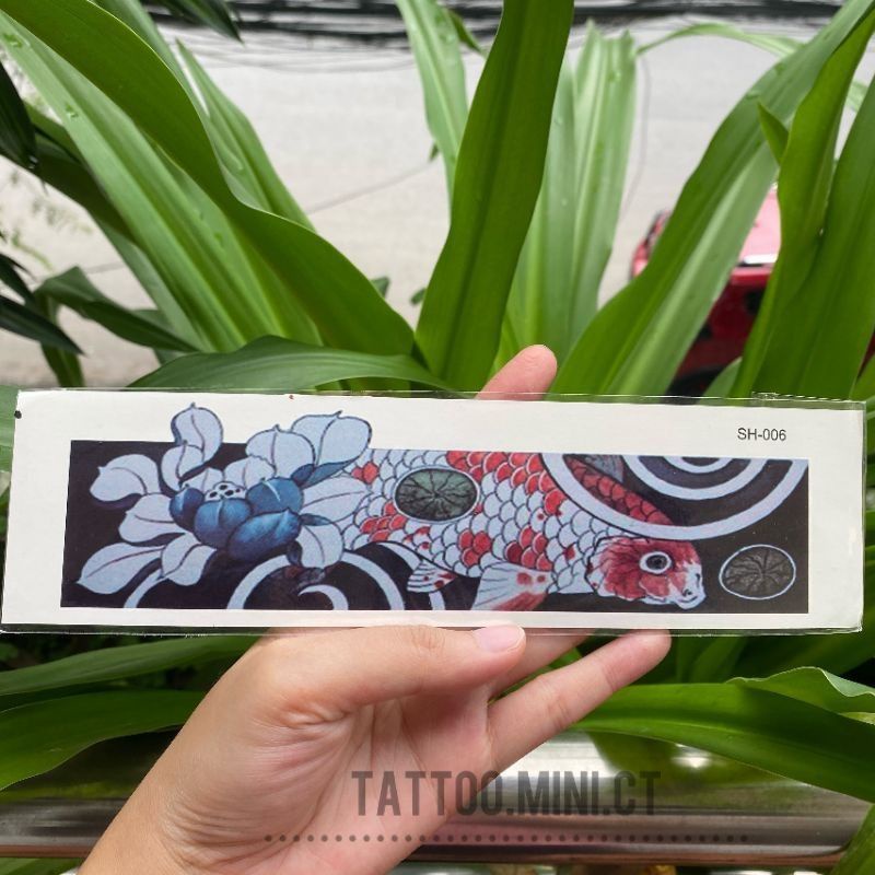 Hình xăm vòng tay cổ chân mẫu cá chép trắng đỏ đen size 23x6cm. Boss tatoo - xăm dán tạm thời