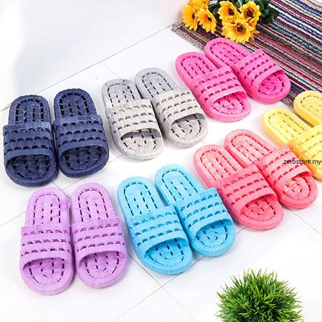 Slippers of bathtub slipping leaked slippers at home male and female indoor plastic slippers and slippers lovers