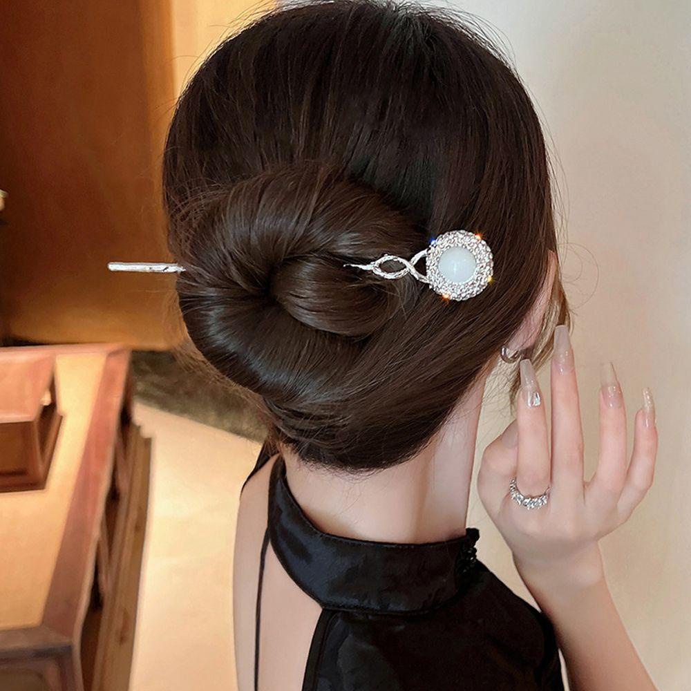 Trâm Cài Tóc Cô Dâu Đính Hạt Phong Cách Trung Hoa Cổ Điển