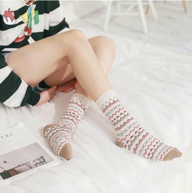 Vớ hoạ tiết retro phong cách đáng yêu