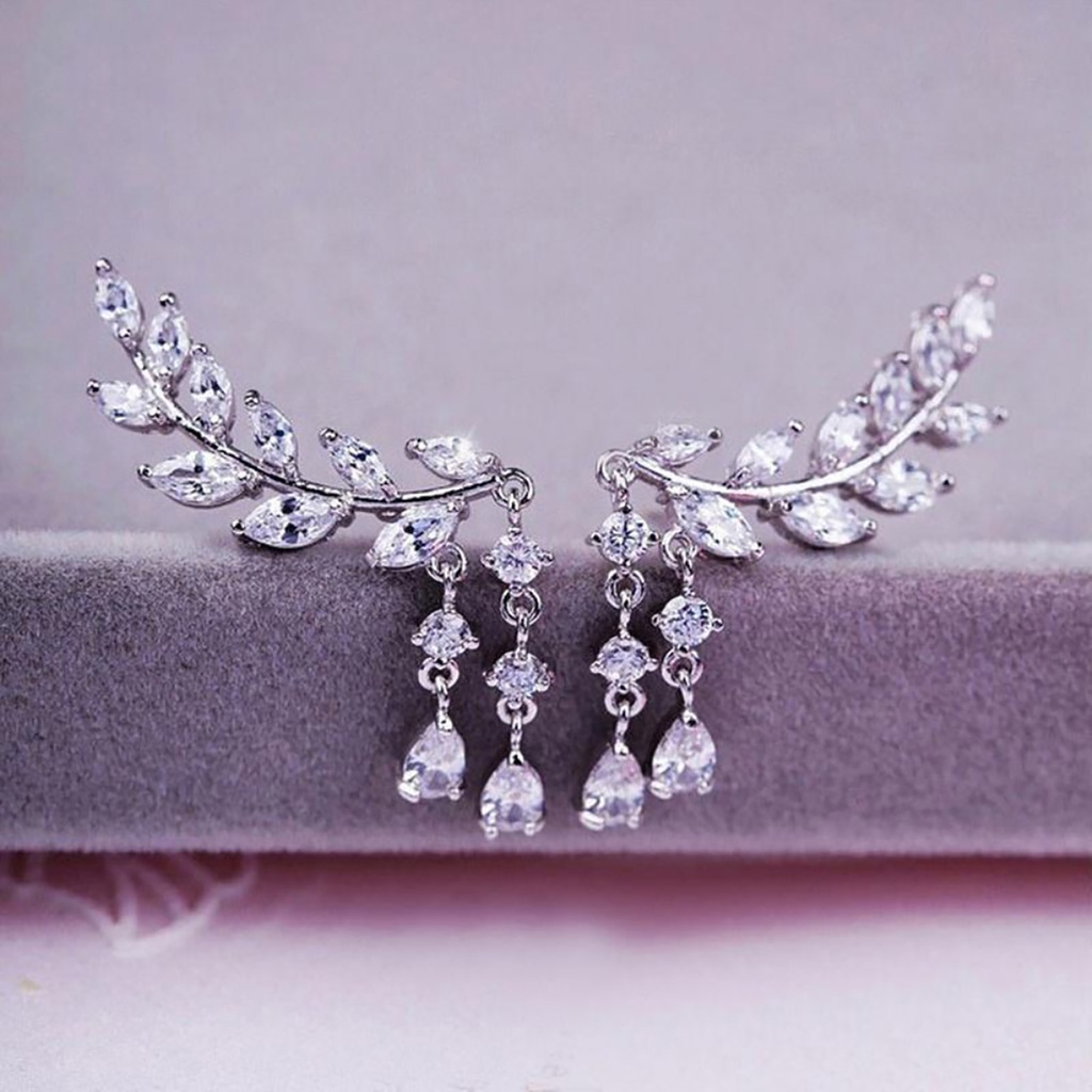 Khuyên tai nữ trang dáng dài kiểu dáng độc đáo