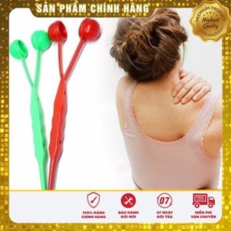 CÂY ĐẤM LƯNG NHỰA CÓ ĐẦU GÃI NGỨA