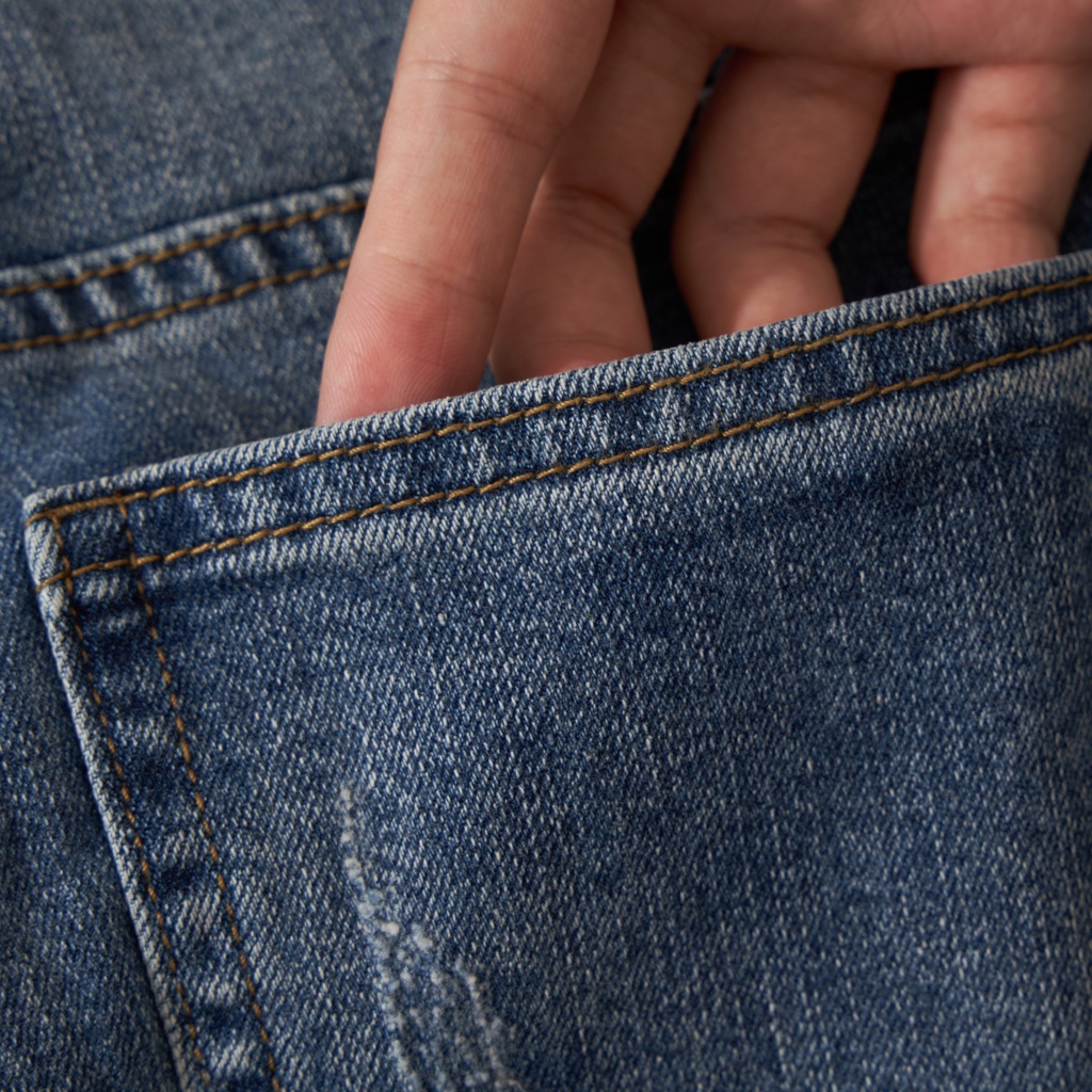 Quần Jean Nam Xanh ATINO Chất Liệu Jean Pha Spandex Form Slim-Fit QJ1.1032