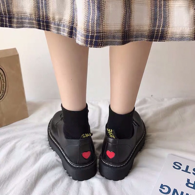 (sẵn Đen 38, Trắng 37)✨Giày bánh mì oxford trái tim gót - hàng cam kết đẹp y hình | BigBuy360 - bigbuy360.vn