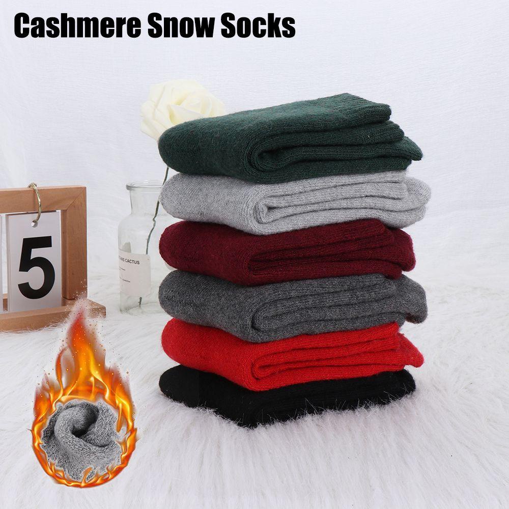 Vớ Len Giữ Ấm Khi Ngủ Mùa Đông