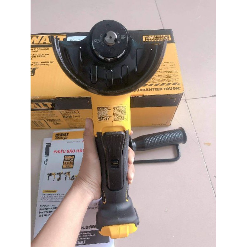 Máy mài dung pin 20v Dewalt 413B