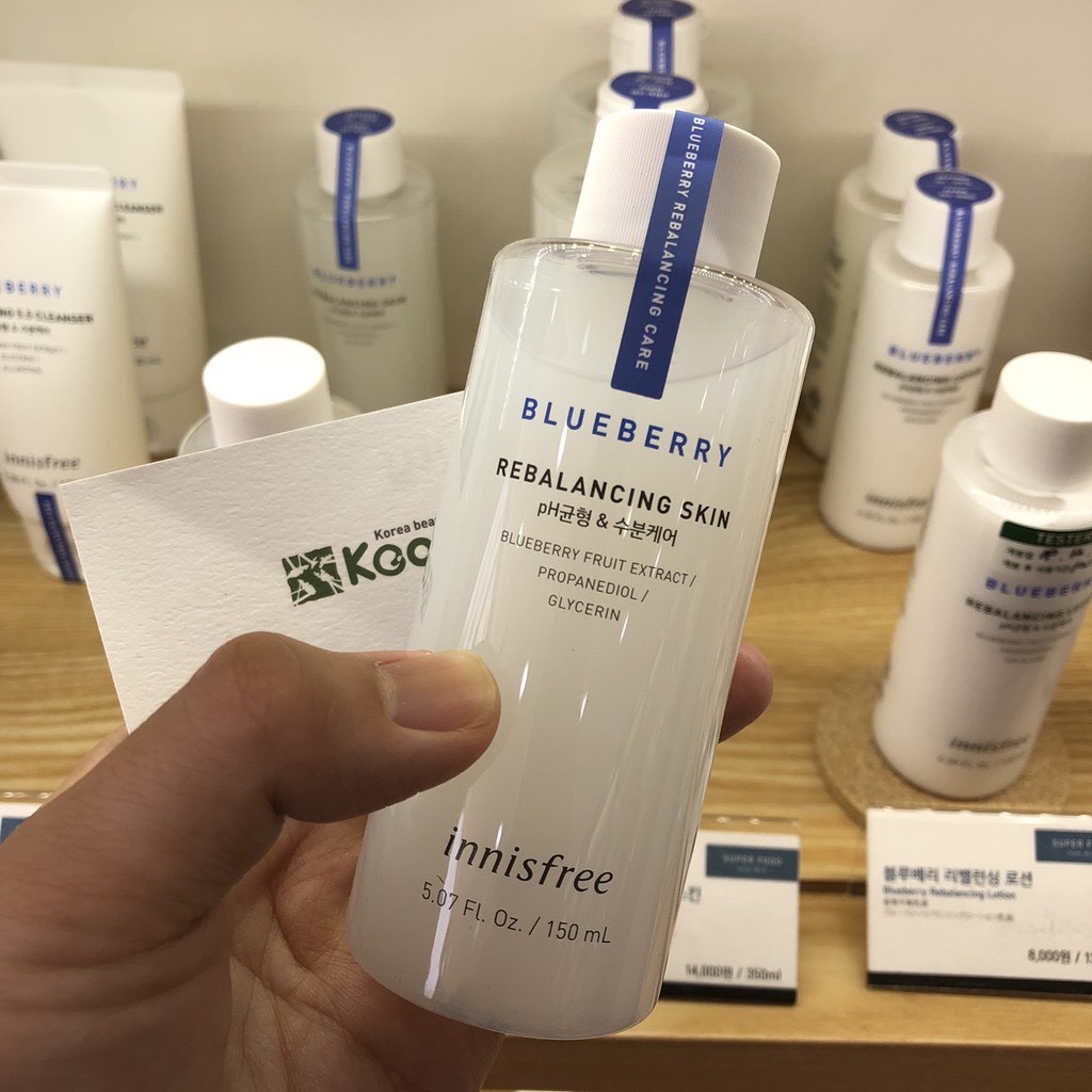 Nước hoa hồng từ việt quất  Innisfree Blueberry Rebalancing Skin