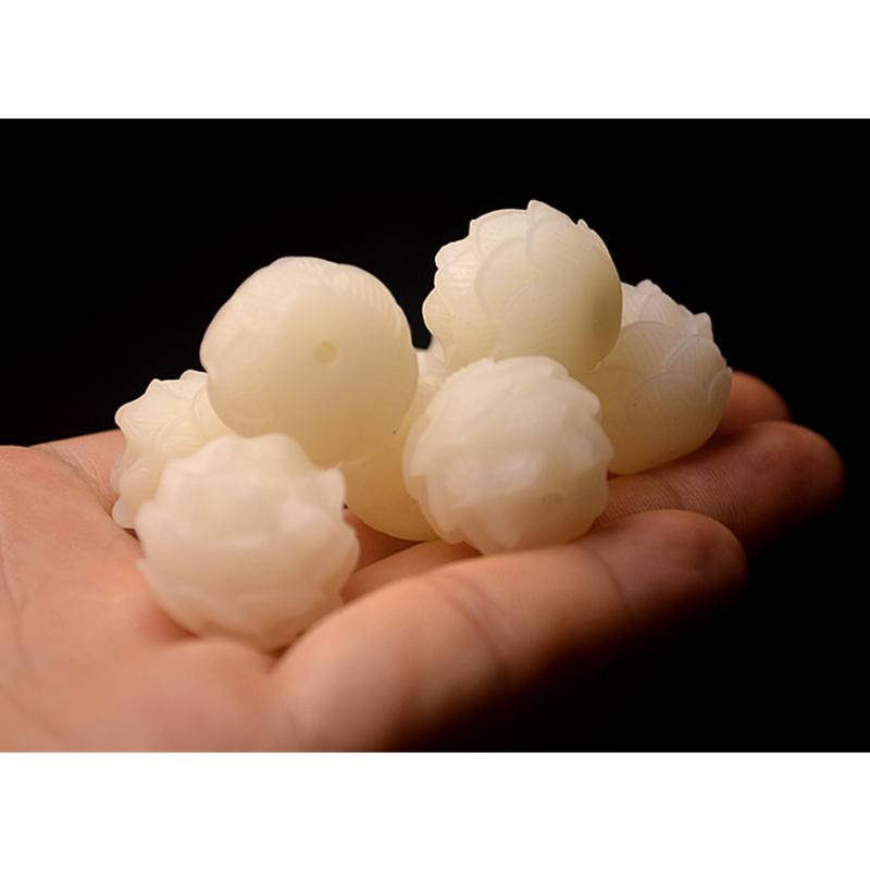 Chuỗi Hạt Ngọc Bích Trắng Tự Nhiên Khắc Hình Hoa Sen 2.0 Dùng Làm Vòng Tay/Vòng Tay