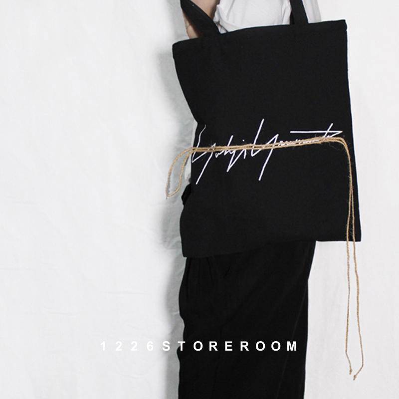 Yohji Túi vải Màu Đen Có Chữ Ký yamamoto