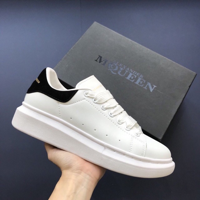Giày sneaker Mc queen
