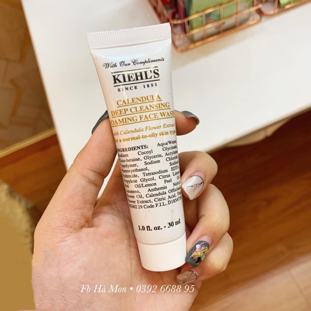 Sữa rửa mặt hoa cúc Kiehl's