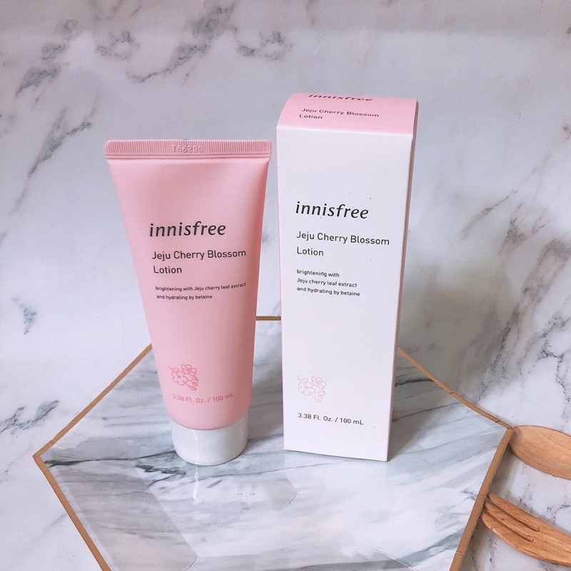 Sữa dưỡng ẩm sáng da từ hoa anh đào innisfree jeju cherry blossom lotion