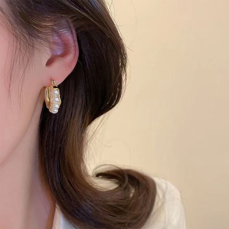 Bông Tai Chữ U Đính Ngọc Trai Phong Cách Pháp Cổ Điển Thời Trang 2022